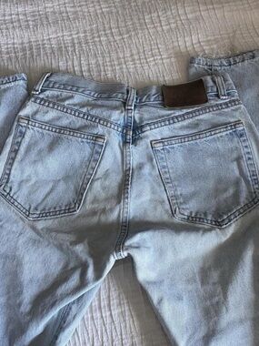 Calvin Klein High Waisted Vintage Style Mom Jeans Light Wash